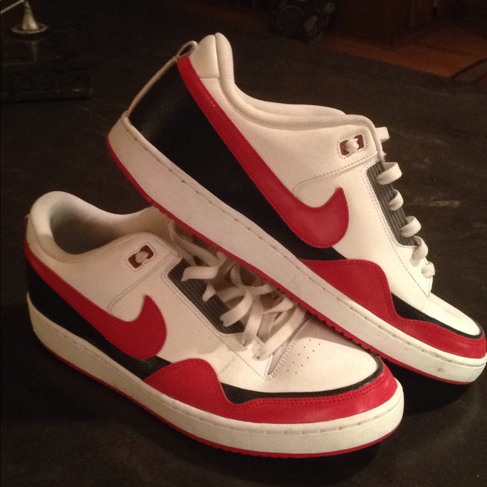 Nike Men's Tennis Shoes